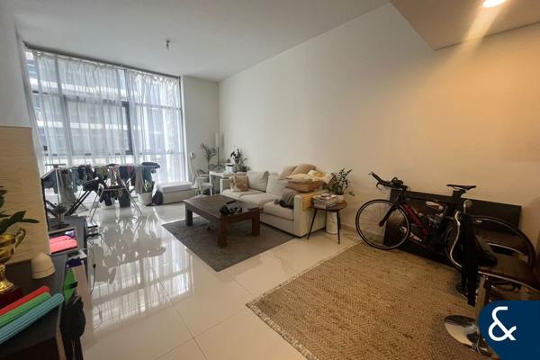 1 Bedroom | Vacant January | Large Bedroom